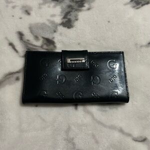 shiny guess signature print black trifold wallet